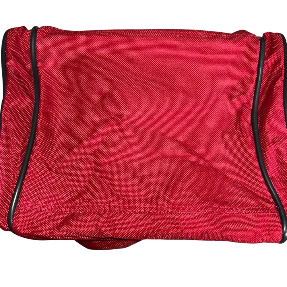 Samsonite Red Travel Business Carry On Overnight Bag Resort Getaway Luggage